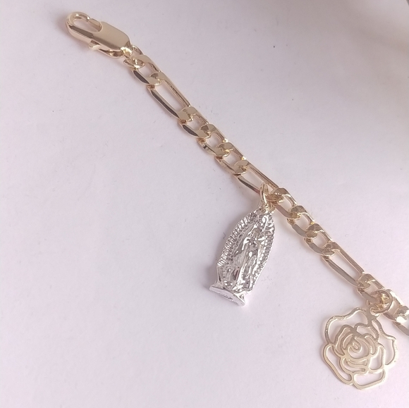 Gold Filled Tricolor Virgin Mary Roses Charm Bracelet - Picture 4 of 4